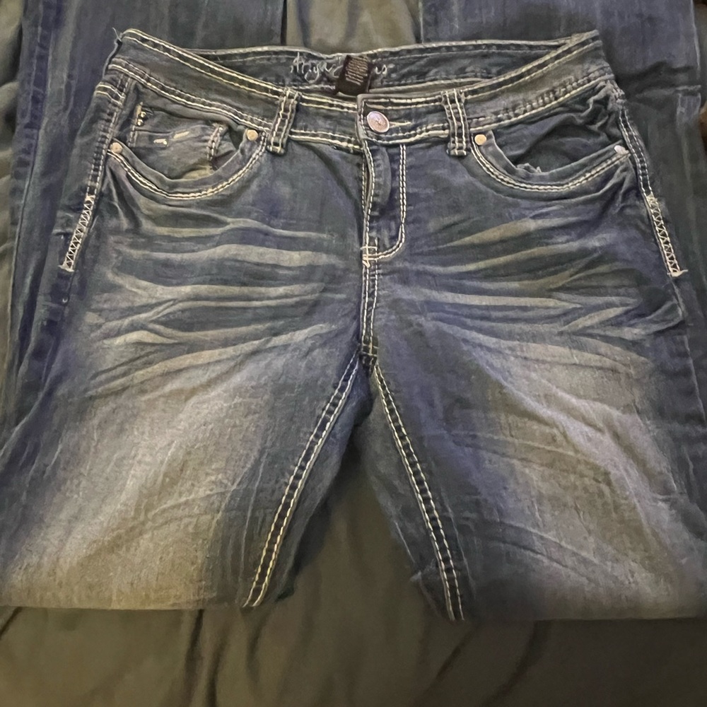 Ariya Jeans